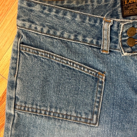 Vintage Y2K Low Waist Lee Flare Jeans - Picture 6 of 9